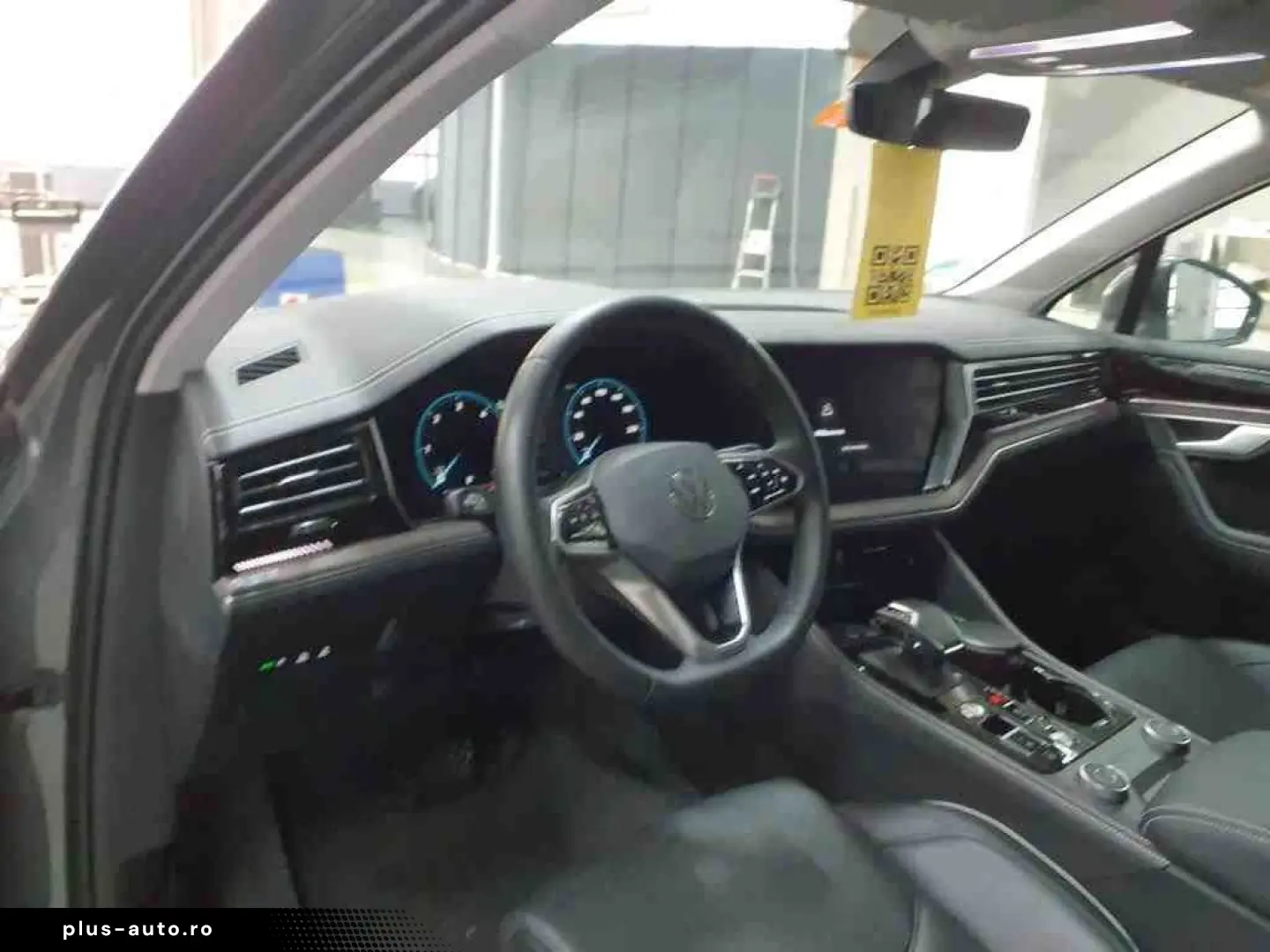 VW Touareg Elegance 3.0 TDI 4Motion   LED AHK RFK