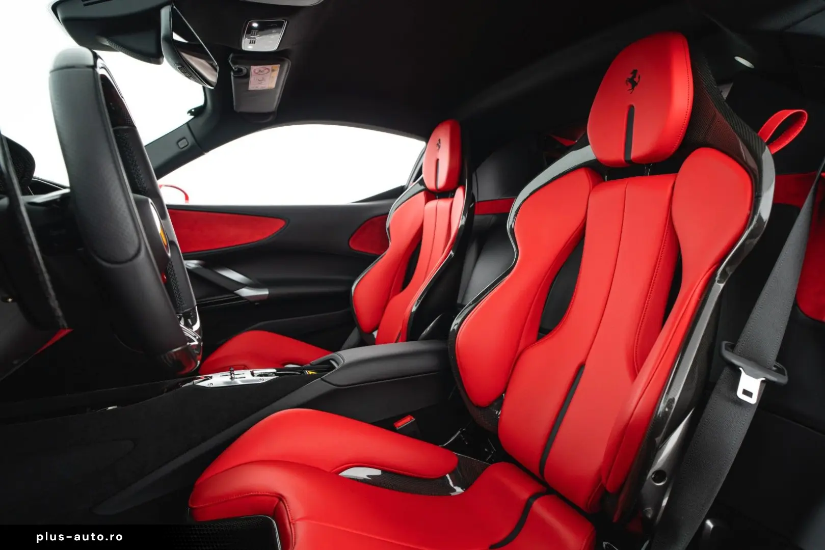 FERRARI SF90 Stradale