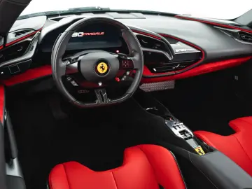 FERRARI SF90 Stradale