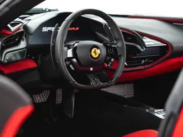 FERRARI SF90 Stradale