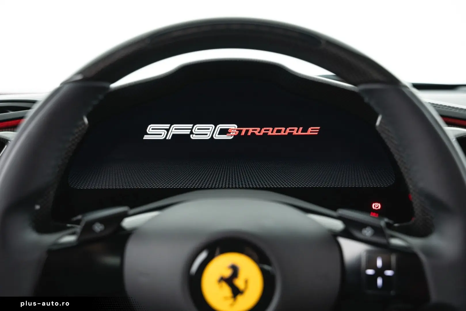 FERRARI SF90 Stradale