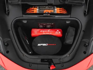 FERRARI SF90 Stradale