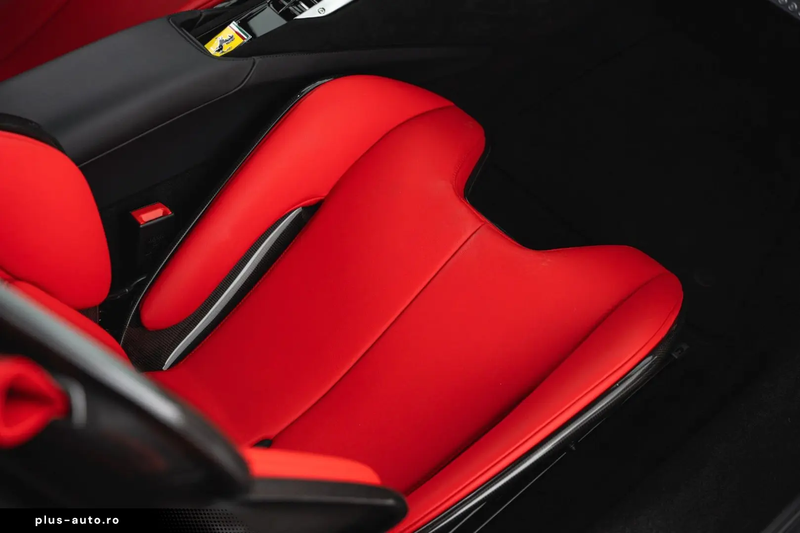 FERRARI SF90 Stradale