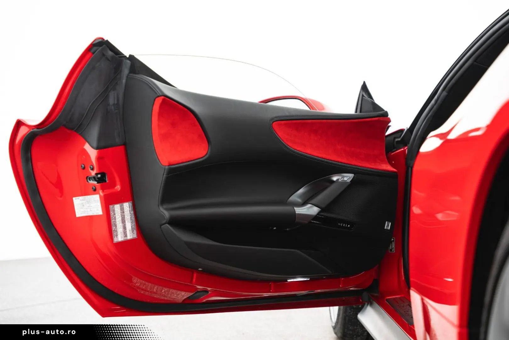 FERRARI SF90 Stradale