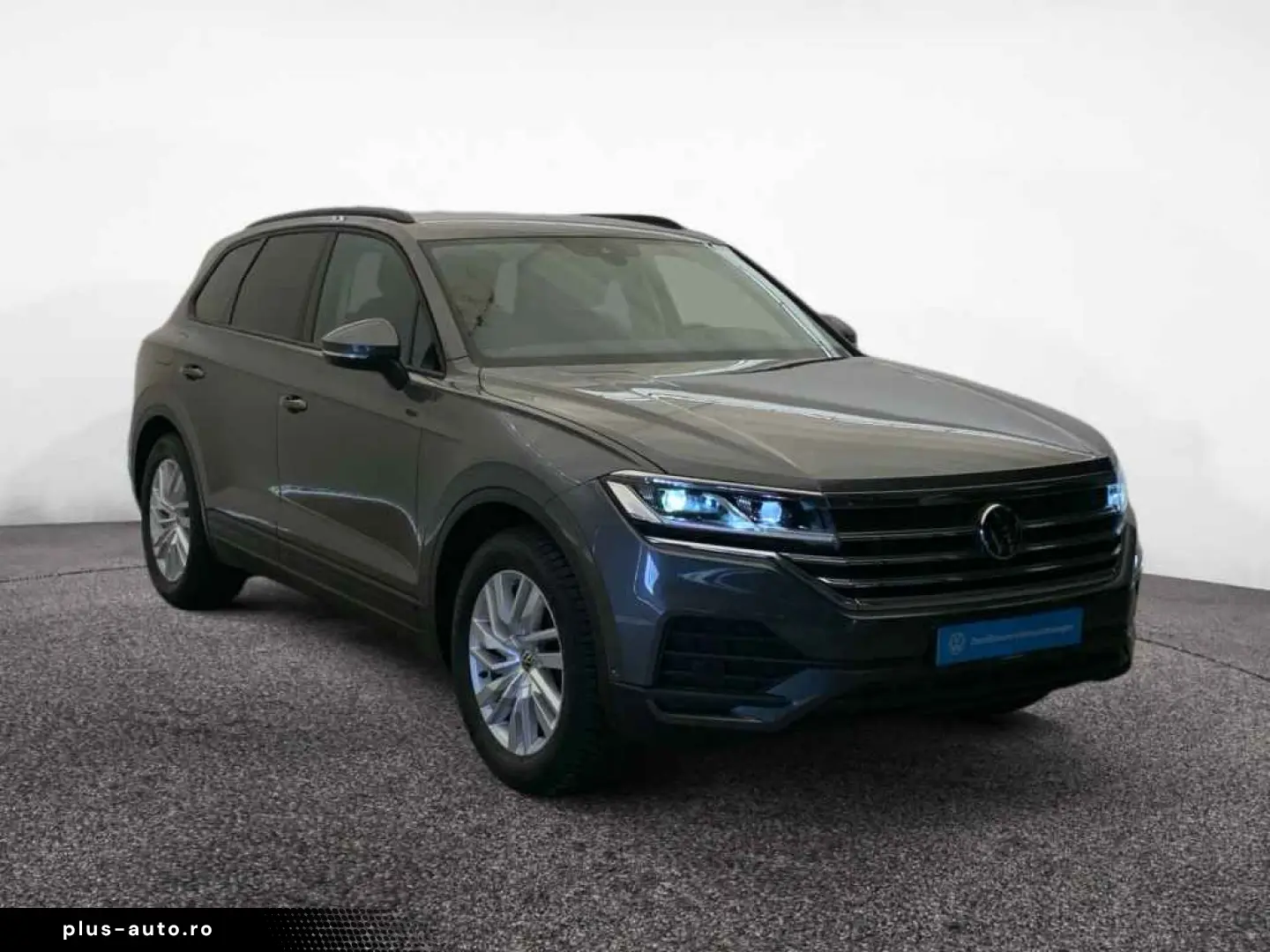 VW Touareg TDI tiptr. 4M  AHK LEDER LUFTF R-CAM NAV