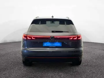 VW Touareg TDI tiptr. 4M  AHK LEDER LUFTF R-CAM NAV