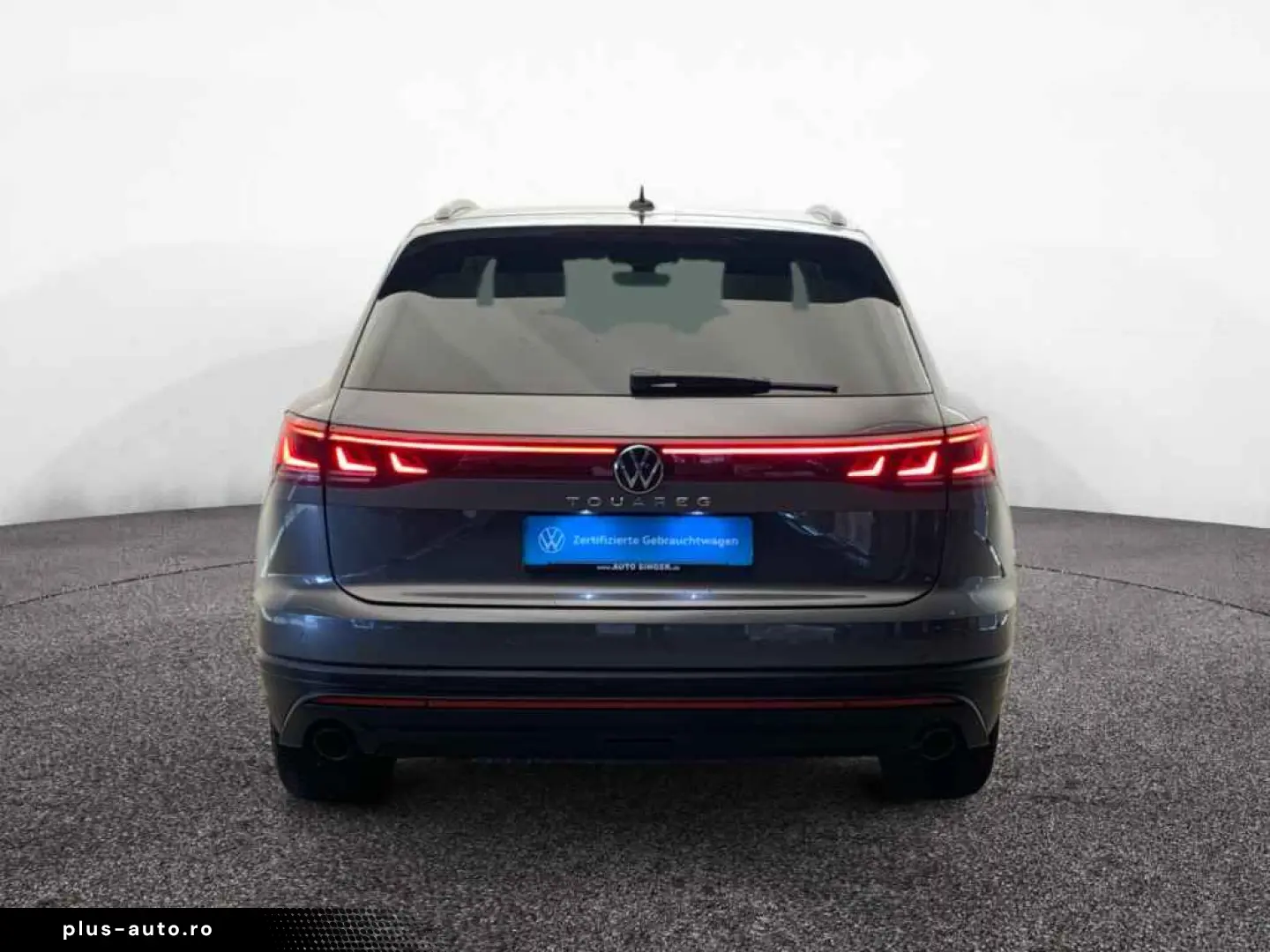 VW Touareg TDI tiptr. 4M  AHK LEDER LUFTF R-CAM NAV