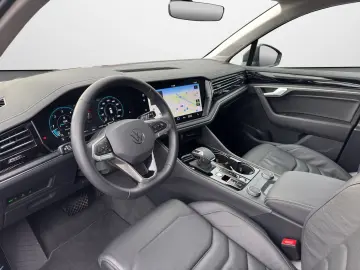 VW Touareg 3.0 TDI 4M  AHK Navi LED Leder Kamera PD