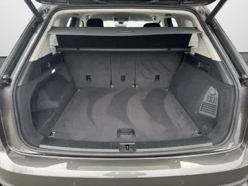 VW Touareg 3.0 TDI 4M  AHK Navi LED Leder Kamera PD