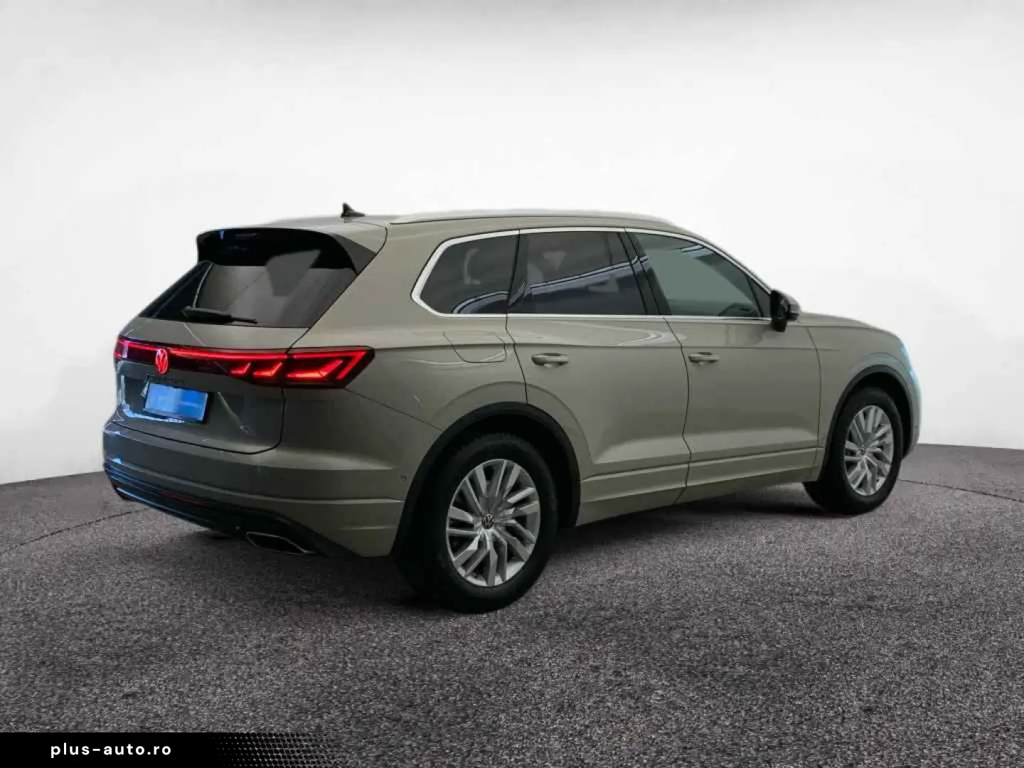 VW Touareg Elegance TDI tiptr. 4M  AHK LUFTF LEDER