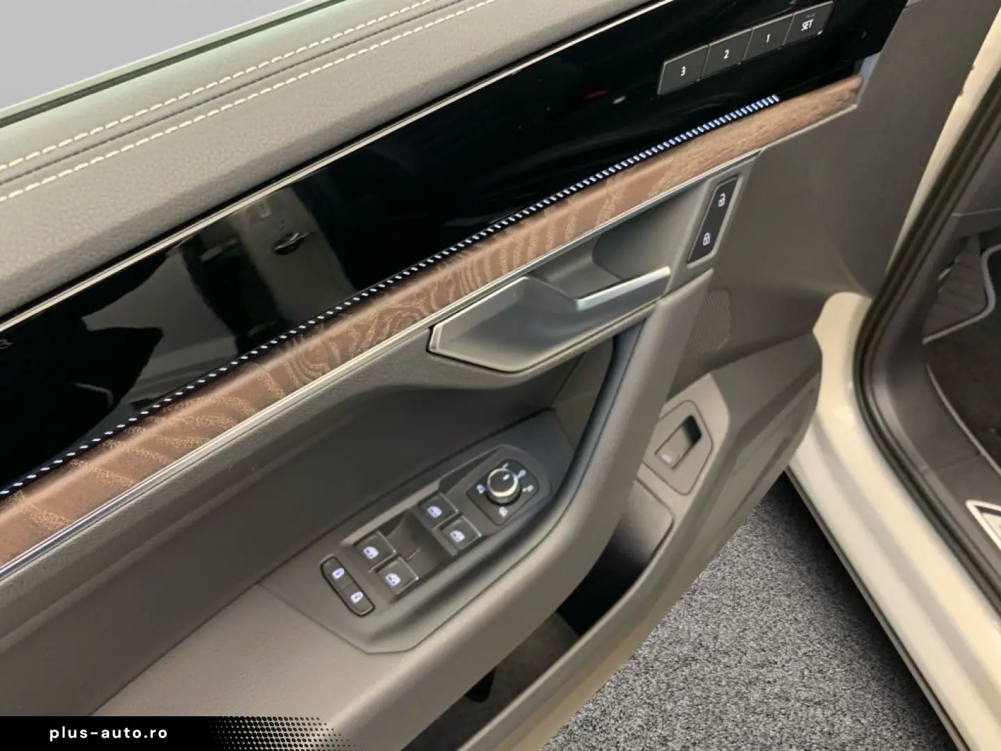 VW Touareg Elegance TDI tiptr. 4M  AHK LUFTF LEDER