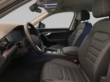 VW Touareg Elegance TDI tiptr. 4M  AHK LUFTF LEDER