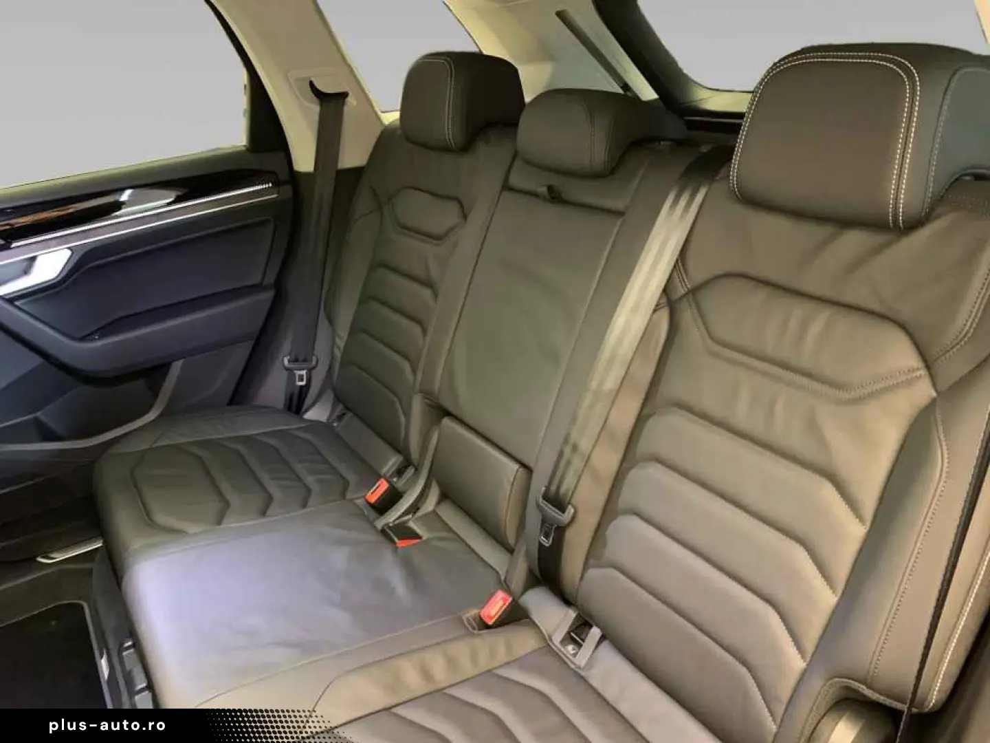 VW Touareg Elegance TDI tiptr. 4M  AHK LUFTF LEDER