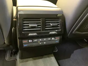 VW Touareg Elegance TDI tiptr. 4M  AHK LUFTF LEDER