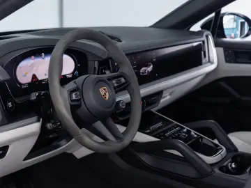 PORSCHE Cayenne Coupe E-Hybrid  ACC LUFT BOSE HUD 360