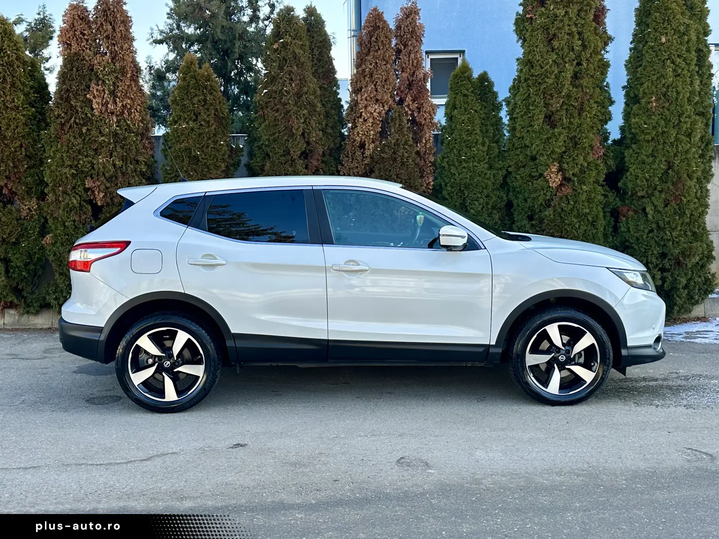 Nissan Qashqai  incalzire scaune  camera 360  garantie  rate