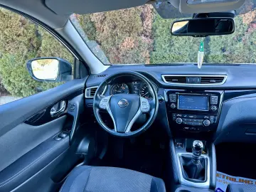Nissan Qashqai  incalzire scaune  camera 360  garantie  rate