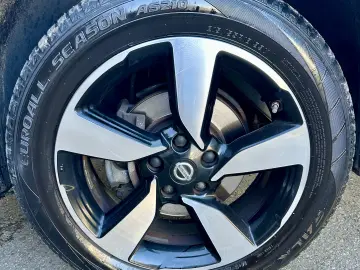 Nissan Qashqai  incalzire scaune  camera 360  garantie  rate