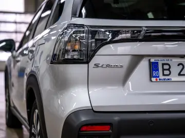 Suzuki S-Cross 1.5 AllGrip HEV Luxus