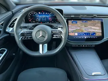 MERCEDES-BENZ E 200 AMG Pano Night Memory 360 LEDdig&hellip;