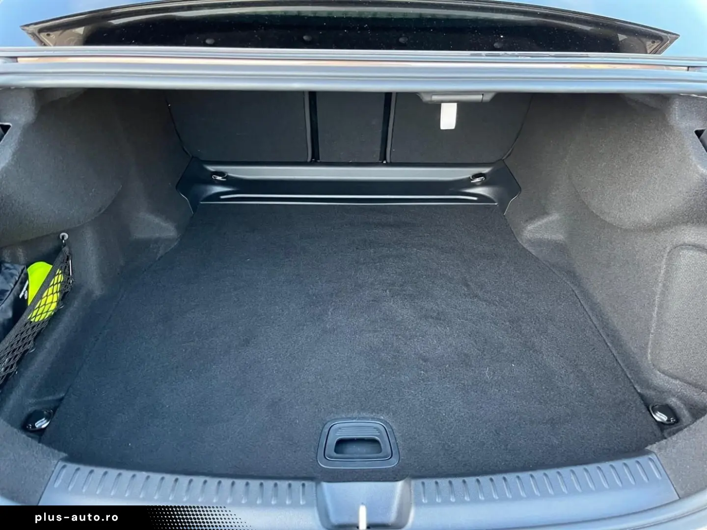 MERCEDES-BENZ E 200 AMG Pano Night Memory 360 LEDdig&hellip;