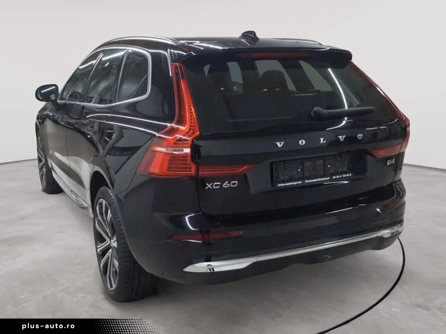 VOLVO XC60 B4 B Plus Bright PANO LEDER