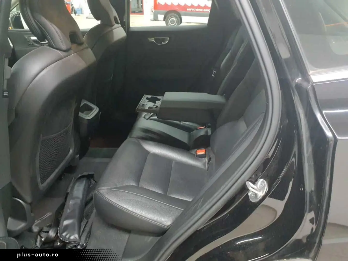 VOLVO XC60 B4 B Plus Bright PANO LEDER