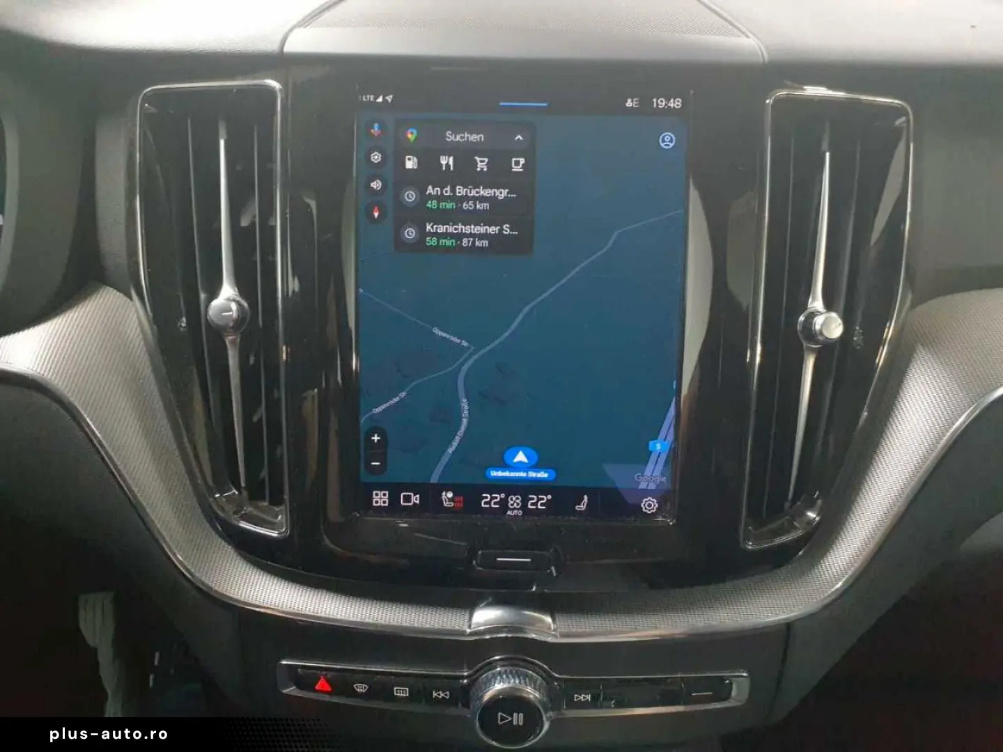 VOLVO XC60 B4 B Plus Bright PANO LEDER