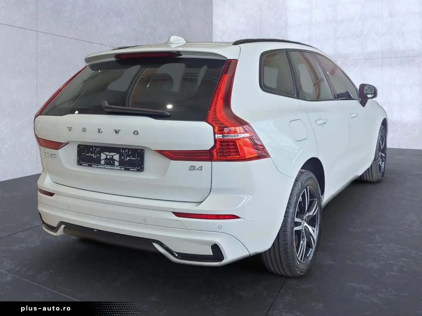 VOLVO XC 60 R Design 2WD Bluetooth Navi LED Klima