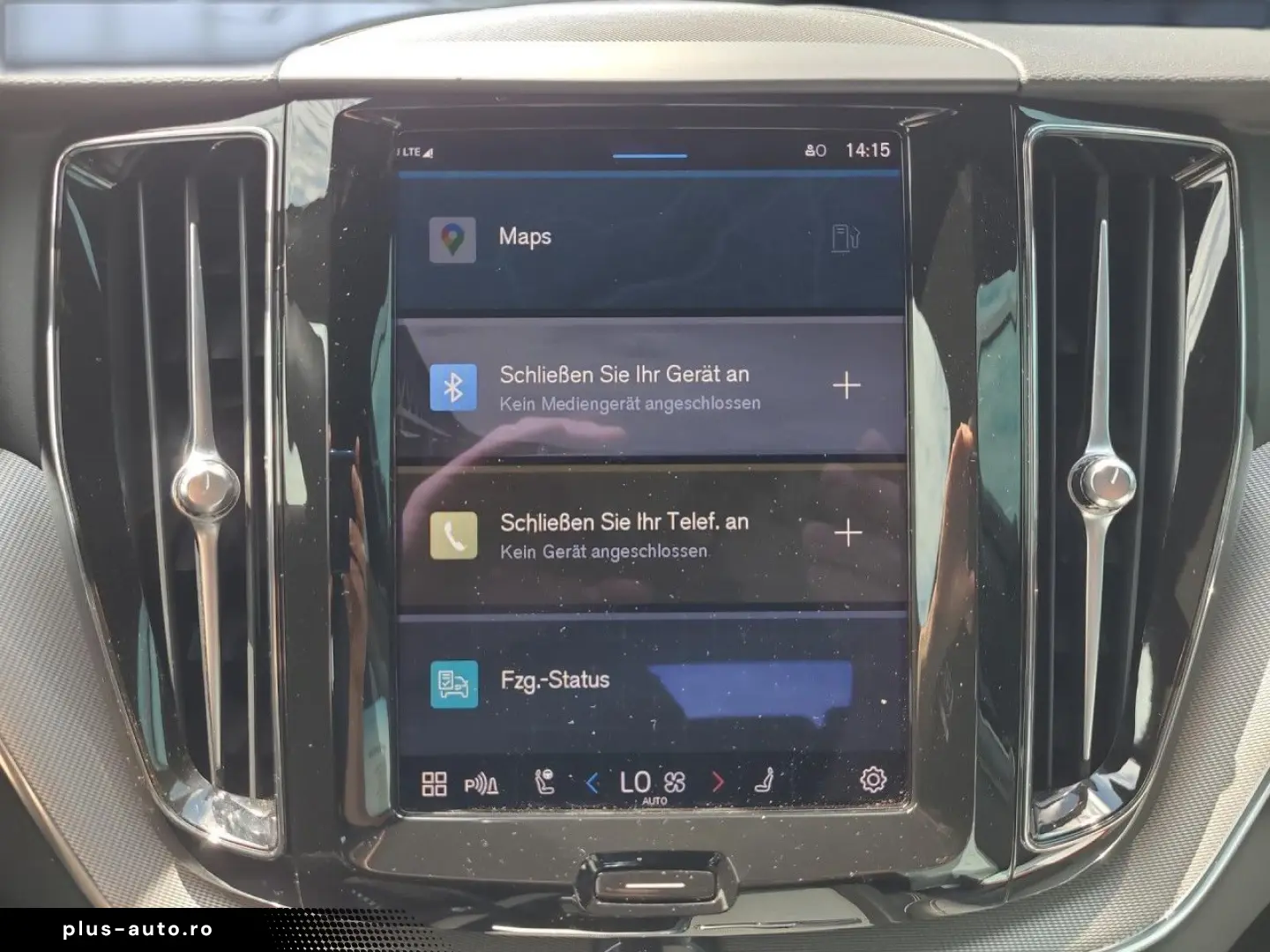 VOLVO XC 60 R Design 2WD Bluetooth Navi LED Klima