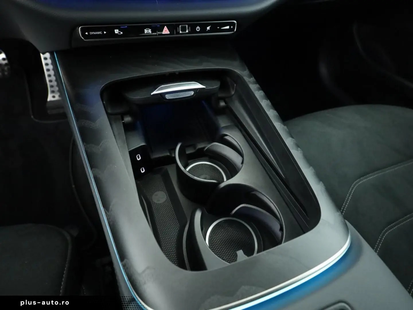 MERCEDES-BENZ E 220 d  AMG Advanced LED AHK Distronic Kamera