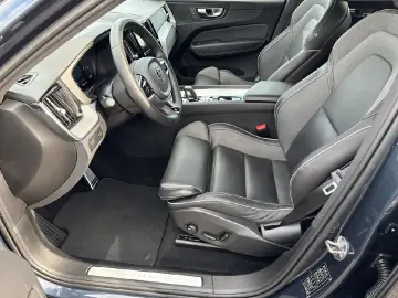 VOLVO XC60 R Design 2WD