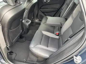 VOLVO XC60 R Design 2WD