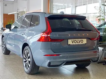 VOLVO XC60 B4 2.0 2WD Mild-Hybrid Plus-Dark