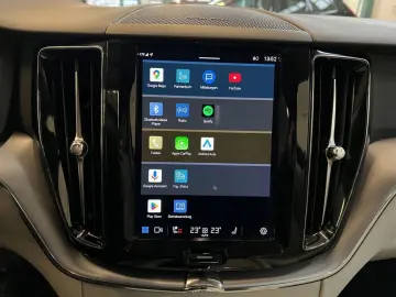 VOLVO XC60 B4 Momentum-Pro Aut Glasd Leder Kamera 18&hellip;