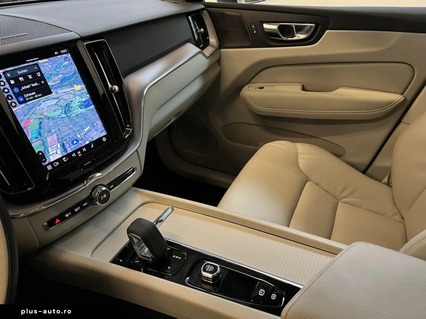 VOLVO XC60 B4 Momentum-Pro Aut Glasd Leder Kamera 18&hellip;