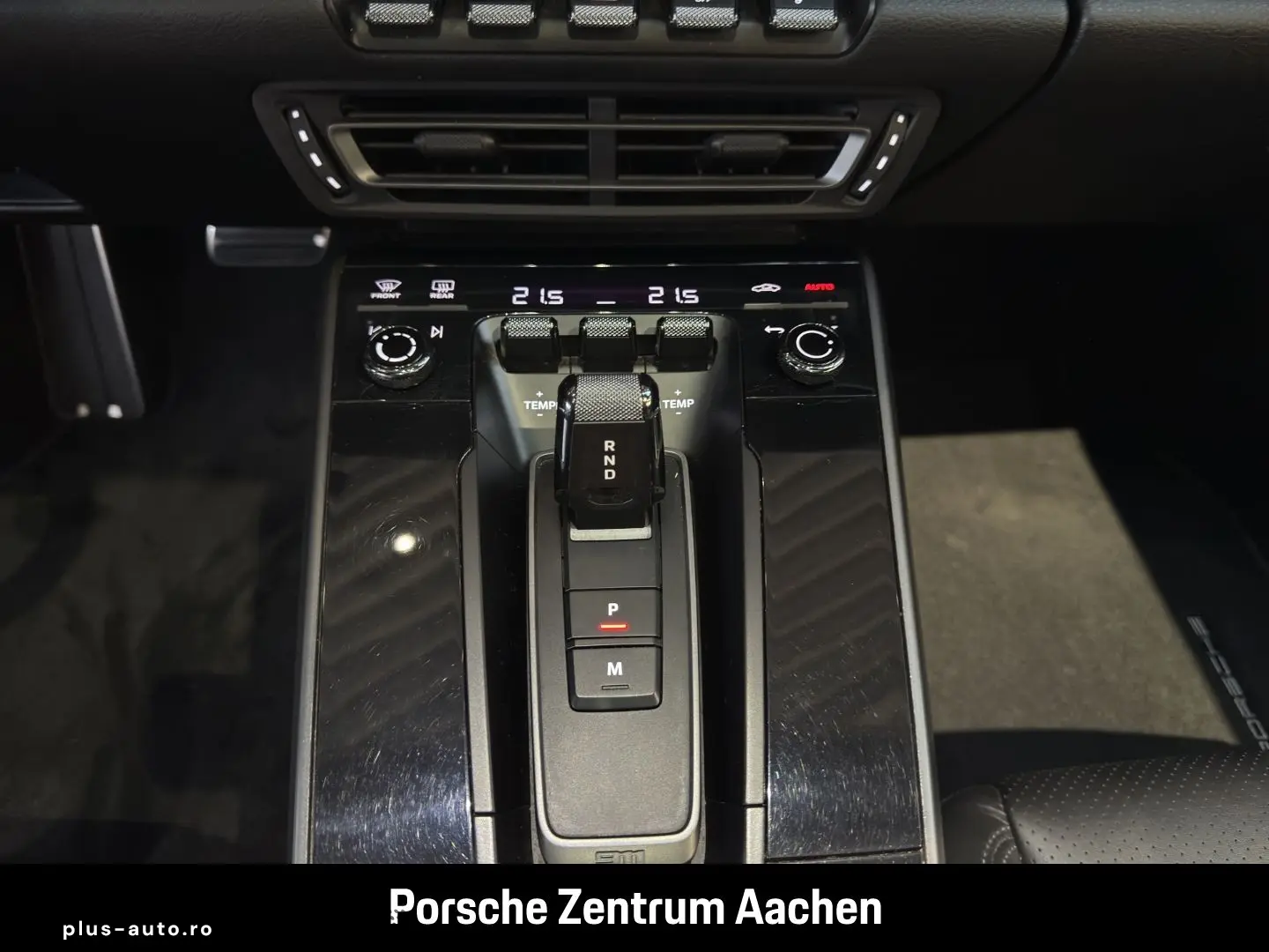 PORSCHE 992 911 Carrera Sportabgas BOSE