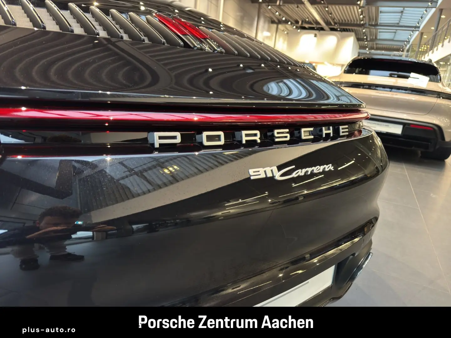 PORSCHE 992 911 Carrera Sportabgas BOSE