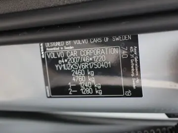 VOLVO XC60 B4 Diesel Core 2WD