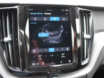 VOLVO XC60 B4 Diesel Core 2WD