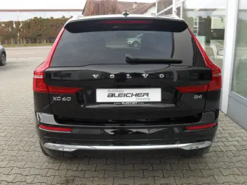 VOLVO XC 60 B4 Plus Bright   Sitzbelüftung   Panora.