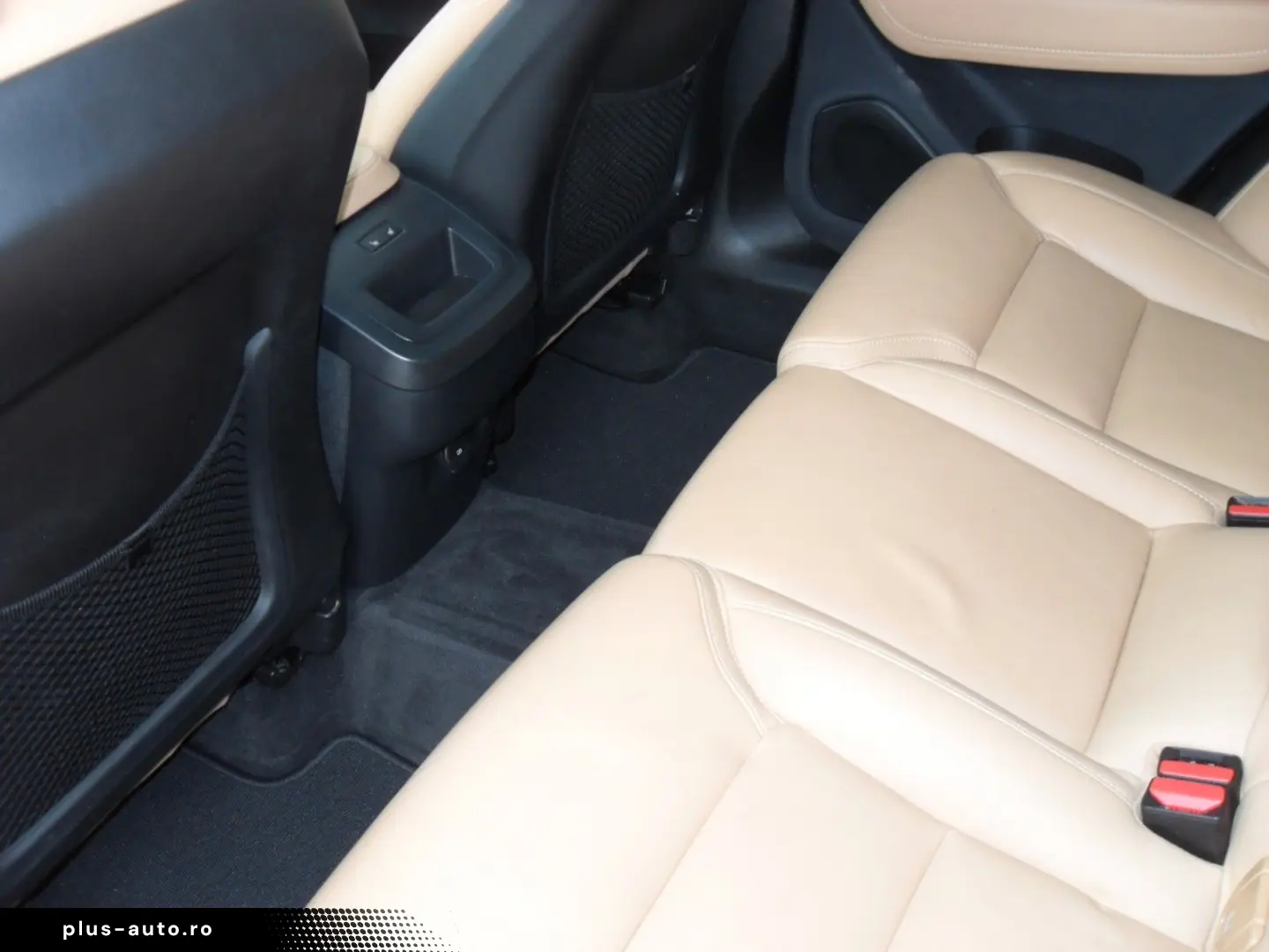 VOLVO XC 60 B4 Plus Bright   Sitzbelüftung   Panora.