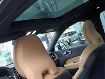VOLVO XC 60 B4 Plus Bright   Sitzbelüftung   Panora.