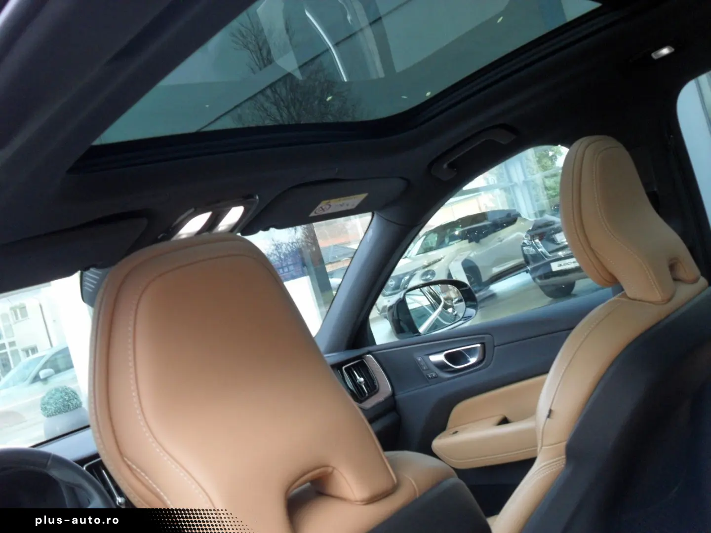 VOLVO XC 60 B4 Plus Bright   Sitzbelüftung   Panora.