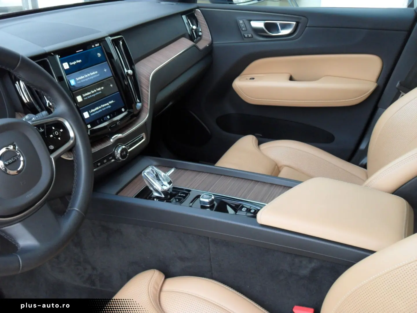 VOLVO XC 60 B4 Plus Bright   Sitzbelüftung   Panora.