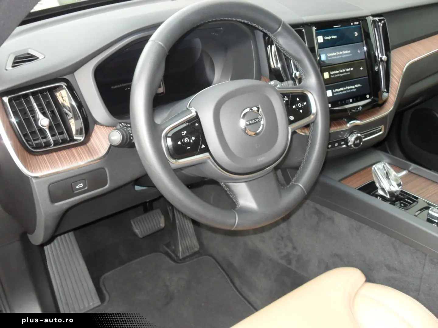 VOLVO XC 60 B4 Plus Bright   Sitzbelüftung   Panora.