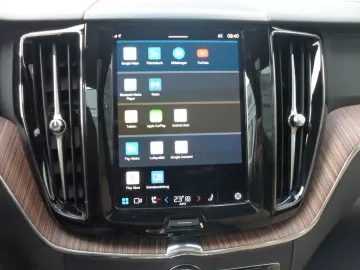 VOLVO XC 60 B4 Plus Bright   Sitzbelüftung   Panora.