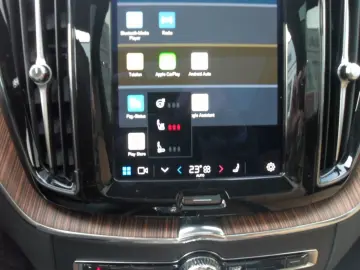 VOLVO XC 60 B4 Plus Bright   Sitzbelüftung   Panora.