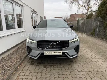 VOLVO XC60 B4 D Plus Dark Autom. GARANTIE