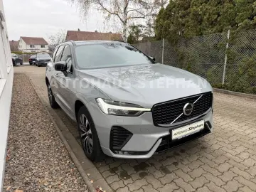 VOLVO XC60 B4 D Plus Dark Autom. GARANTIE